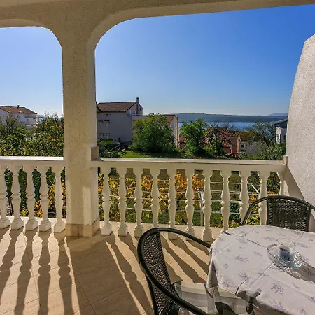 Appartamento Charmantes Mit Meerblick, Privatparkplatz, Garten Und Grill Crikvenica