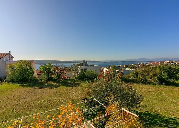Charmantes Mit Meerblick, Privatparkplatz, Garten Und Grill Crikvenica