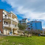Charmantes Mit Meerblick, Privatparkplatz, Garten Und Grill Apartment