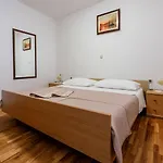 Charmantes Mit Meerblick, Privatparkplatz, Garten Und Grill Apartment
