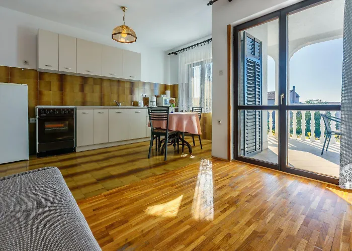 Charmantes Mit Meerblick, Privatparkplatz, Garten Und Grill Apartment *