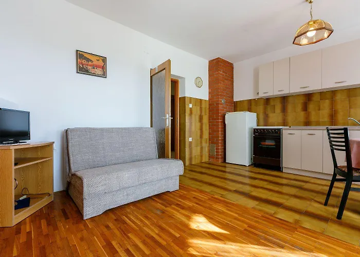 Charmantes Mit Meerblick, Privatparkplatz, Garten Und Grill